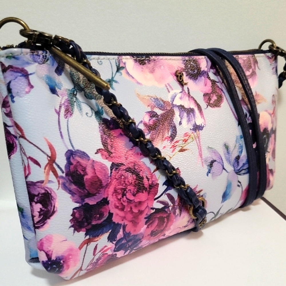 NWOT ELLIOT LUCCA ARTISAN Floral Crossbody Bag